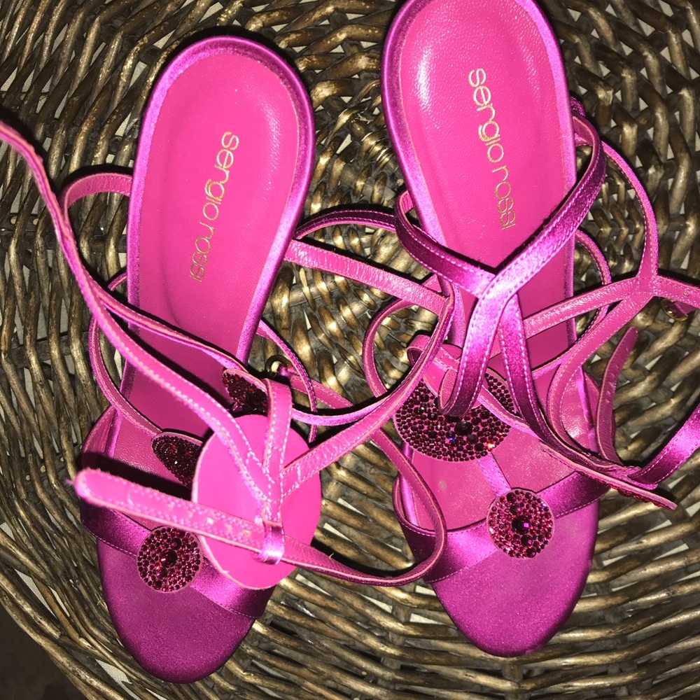 Women’s shoes
